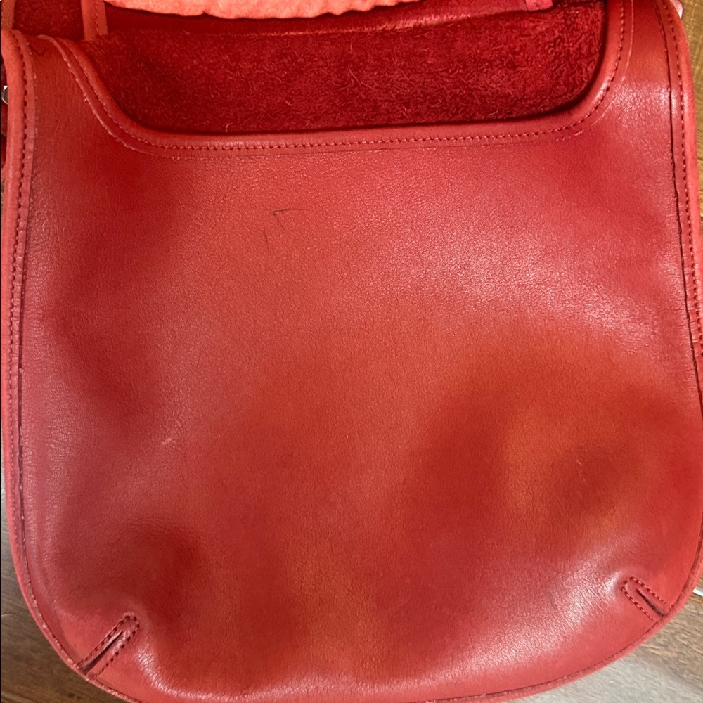 Vintage Coach Red Leather Flap Bag 9135 - Picture 9 of 9